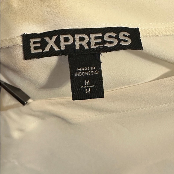 Chic Express Ivory V-Neck Blouse - Size M, Gently Used - Picture 3 of 3